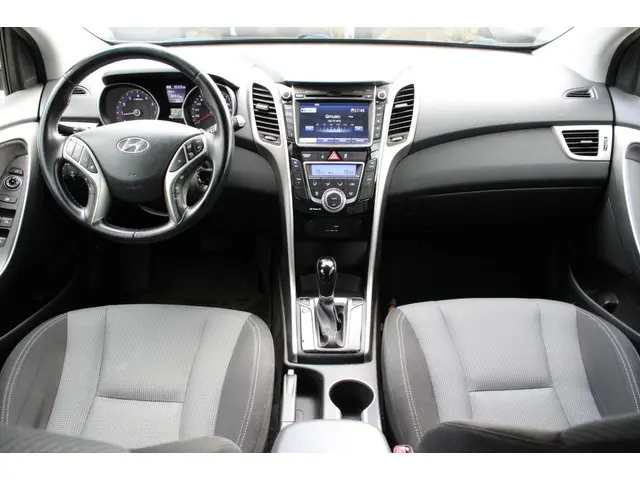 Hyundai i30 1.6 GDi Comfort 2016 Benzine 2