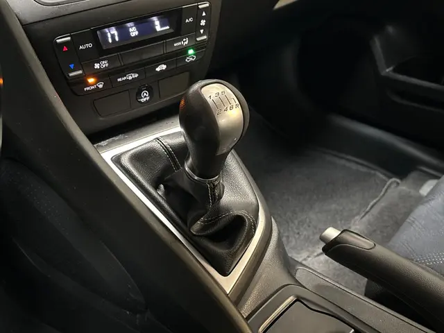 Honda Civic 1.4 Sport 2013 Benzine 10