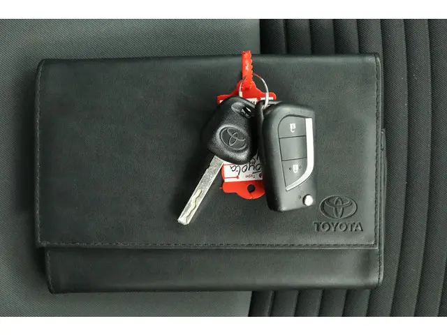 Toyota Yaris 1.5 Hybrid Active 2020 Hybride Benzine 11