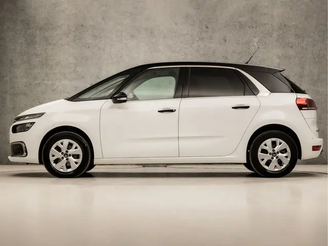 Citroën C4 Picasso 1.2 PureTech Sport 2017 Benzine 2