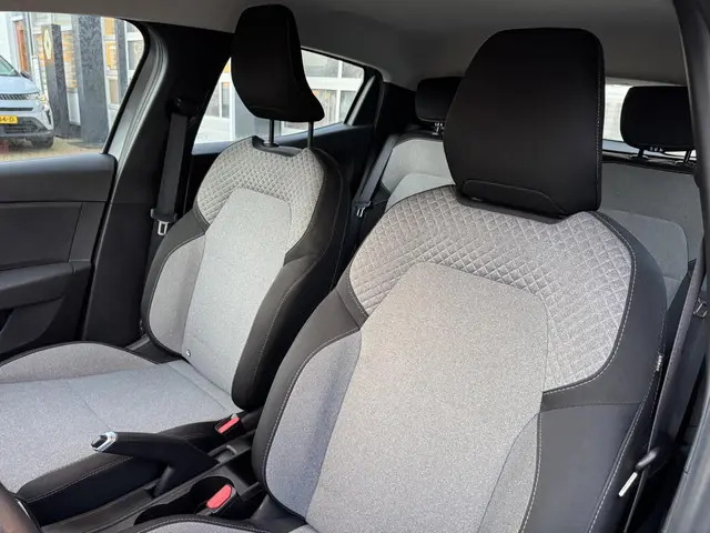 Renault Clio 1.0 TCe 90 GPF evolution 2025!! 2025 Benzine 9