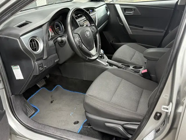 Toyota Auris 1.8 Hybrid Lease 2014 Hybride Benzine 9