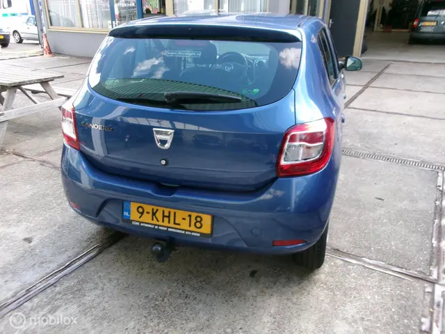 Dacia Sandero 0.9 TCe Ambiance 60.000km . 2013 Benzine 6