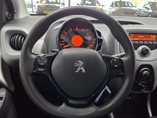 Peugeot 108 1.0 e-VTi Active 2019 Benzine 17