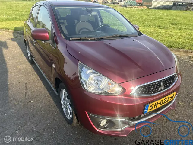 Mitsubishi Space Star 2