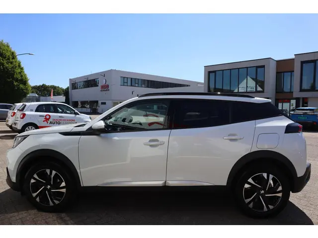Peugeot 2008 1.2 130PK ALLURE PACK 2021 Benzine 14