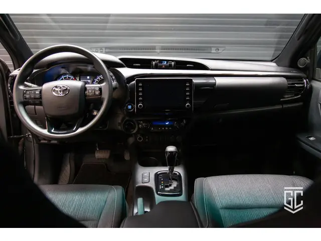 Toyota Hilux 4.0 Double Cab Adventure 2024 Benzine 8