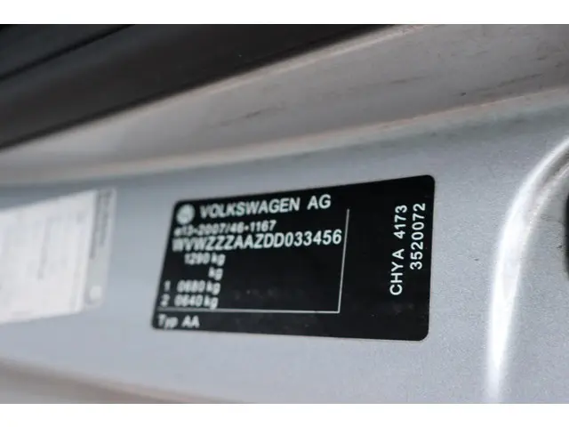 Volkswagen up! 1.0 move up! 2012 Benzine 17