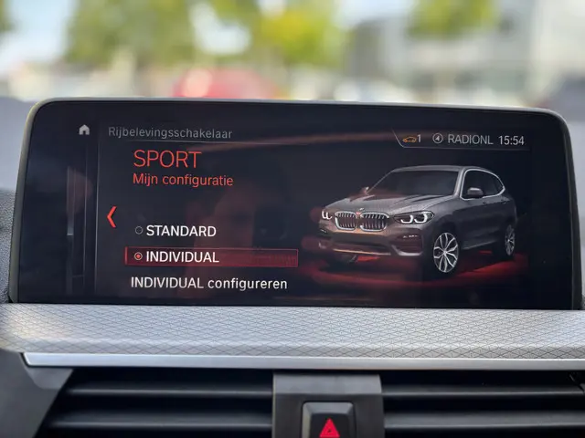 BMW X3 xDrive20i High Executive | M-Sport | 2018 Benzine 22