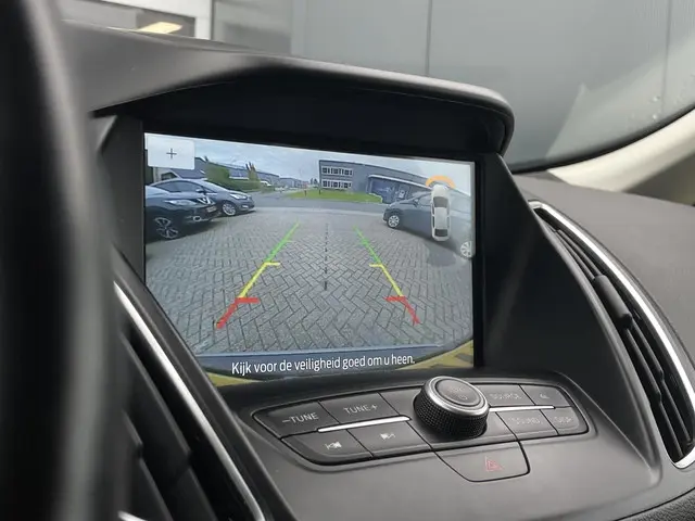 Ford C-MAX 1.5 Titanium 2016 Benzine 22