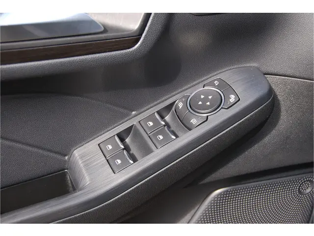 Ford Kuga 2.5 PHEV 225PK Vignale 2022 Hybride Benzine 16