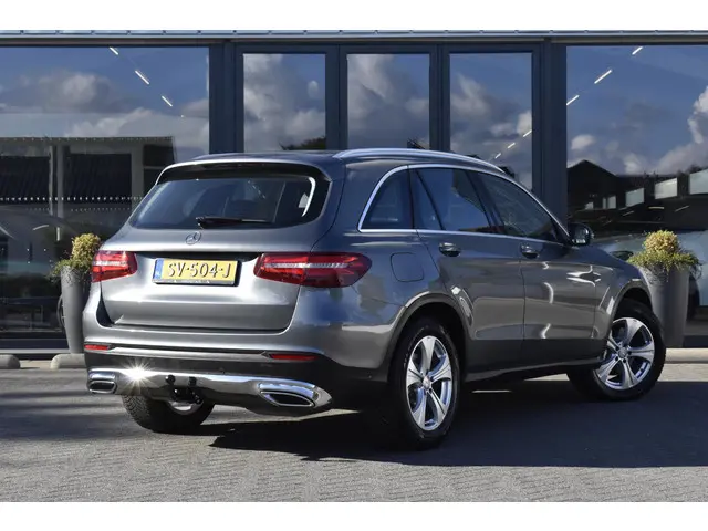 Mercedes-Benz GLC 220 d 4MATIC Prestige 2016 Diesel 4