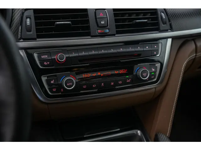 BMW 4 Serie Coupé 428i High Executive 2015 Benzine 16