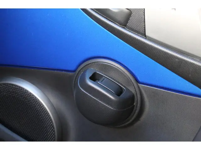 Toyota Aygo 1.0 VVT-i Comfort *LED *AIRCO 2013 Benzine 12