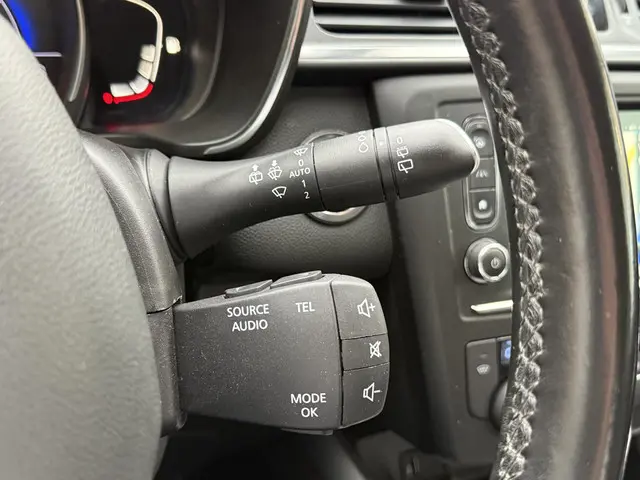 Renault Kadjar 1.2 TCe Bose 2016 Benzine 26