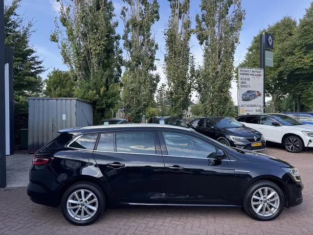 Renault Mégane Estate 1.2 TCe Limited 2018 Benzine 4