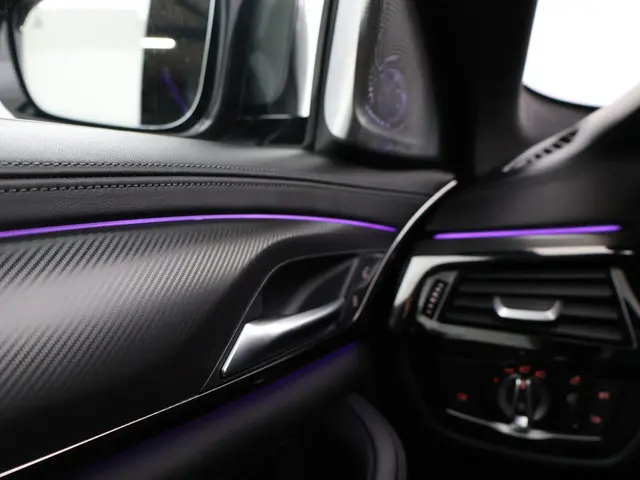 BMW M5 COMPETITION 740 PK FACELIFT MODEL 2020 Benzine 76