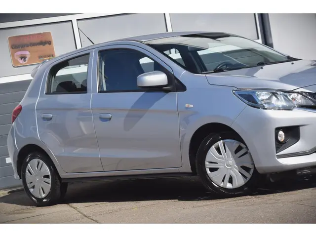 Mitsubishi Space Star 1.2 Cool+ 2021 Benzine 2