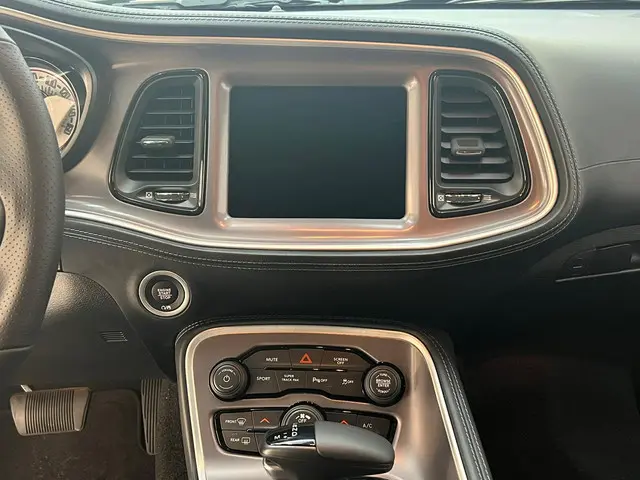 Dodge Challenger V8 Hemi R/T Shaker 2024 Benzine 11