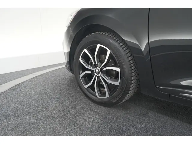 Renault Clio TCe 90 Intens 2017 Benzine 18