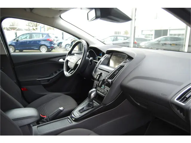 Ford Focus Wagon 1.0 125PK Titanium 2016 Benzine 28