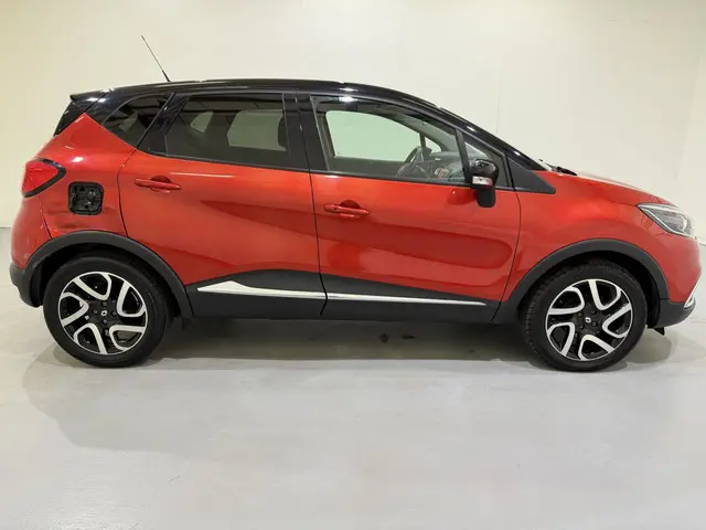 Renault Captur 0.9 TCe Helly Hansen NAP 2015 Benzine 25