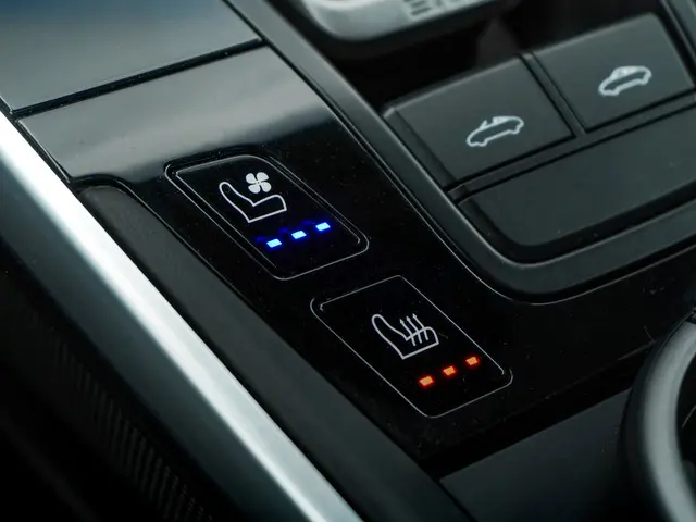 Porsche 911 Targa 4S - PTS China Grey 2022 Benzine 30