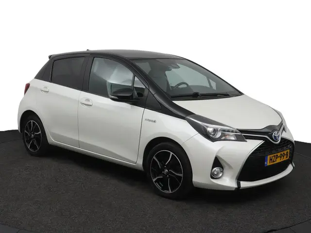 Toyota Yaris 1.5 Hybrid Dynamic 2016 Hybride Benzine 14