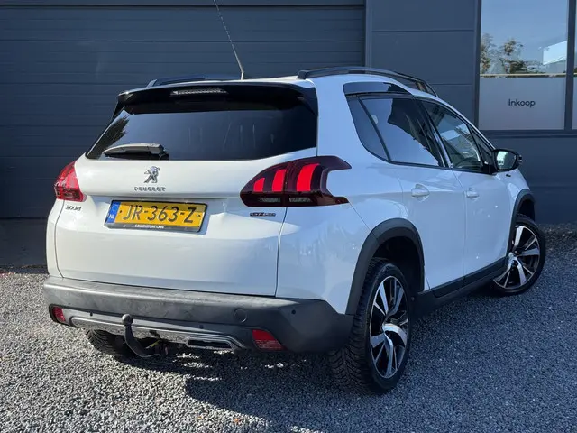 Peugeot 2008 1.2 PureTech GT-line 2016 Benzine 4