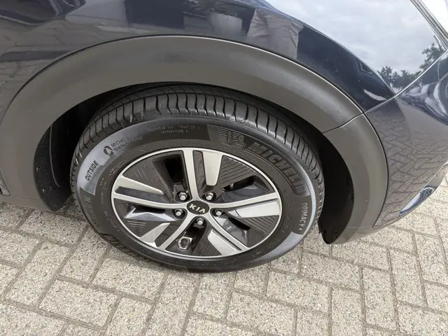 Kia Niro 1.6 GDi Hybrid DynamicLine 2020 Hybride Benzine 6