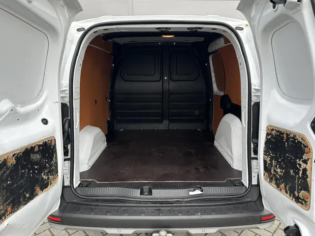 Renault Kangoo 1.5 Blue dCi 75 Comfort L1 2022 Diesel 11