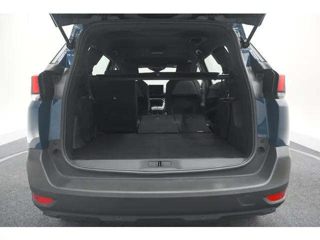 Peugeot 5008 PureTech 130 EAT8 Active Pack 2023 Benzine 68