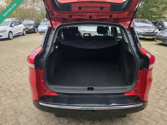 Renault Clio Estate 1.2 Dynamique 2015 Benzine 20