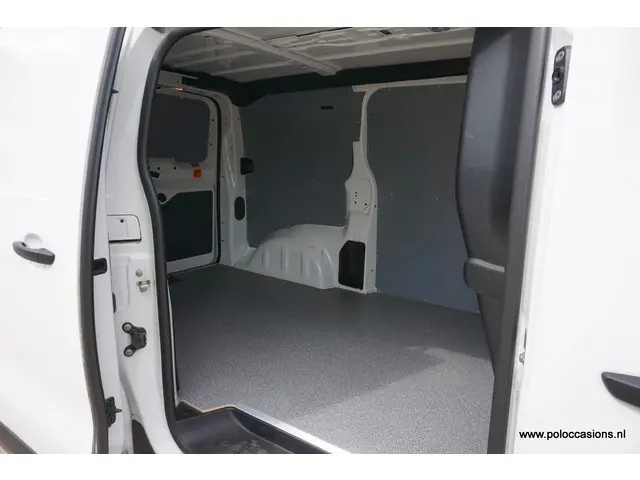Toyota ProAce Worker 2.0 D-4D Live 2022 Diesel 3