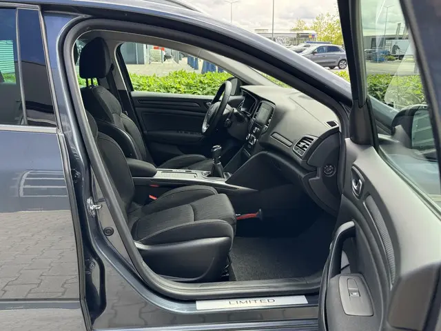 Renault Mégane Estate 1.3 TCe 85kW Limited 2019 Benzine 24
