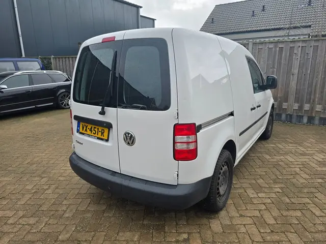 Volkswagen Caddy 1.6 TDI Comfortline 2014 Diesel 7