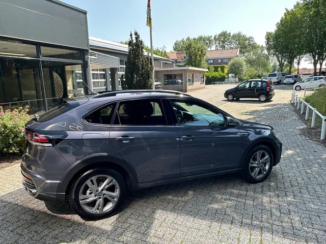 Volkswagen Taigo 1.0 TSI R-Line automaat 2024 Benzine 8