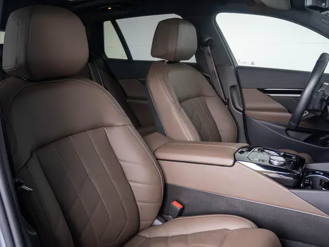 BMW 5 Serie Touring 530e 2024 Hybride Benzine 8