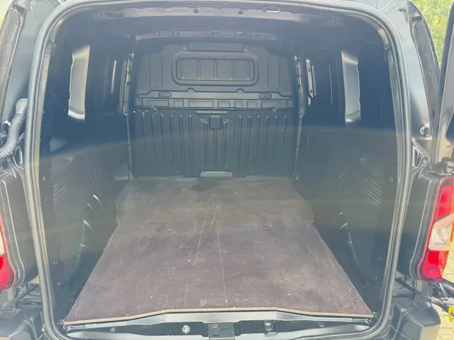 Opel Combo 1.5D L1H1 Edition 2020 Diesel 13