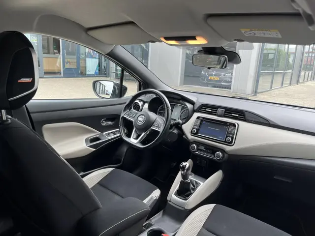 Nissan Micra 0.9 IG-T Tekna 2017 Benzine 31