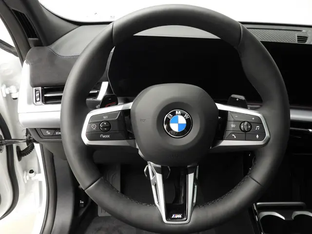 BMW X2 sDrive18d 2024 Diesel 11