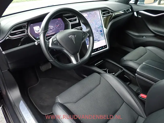Tesla Model S 75D 2017 Elektrisch 8