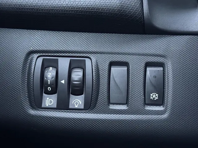 Renault Clio Estate 0.9 TCe Expression 2014 Benzine 20