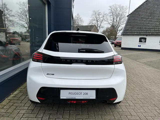 Peugeot 208 1.2 Turbo 100 PK Allure 2025 Benzine 5