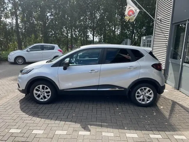 Renault Captur 0.9 TCe Limited 2019 Benzine 6