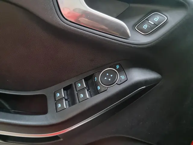 Ford Fiesta 1.0 EcoBoost Hybrid ST-Line X 2020 Benzine 38