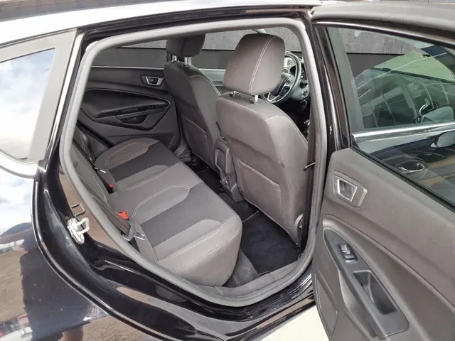 Ford Fiesta 1.0 EcoBoost Titanium X 2015 Benzine 18