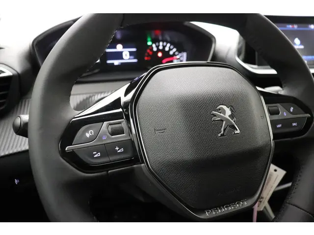 Peugeot 208 1.2 PureTech Active Pack 2023 Benzine 29