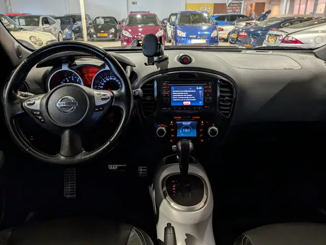 Nissan Juke 1.6 Urban Premium Automaat 2013 Benzine 8