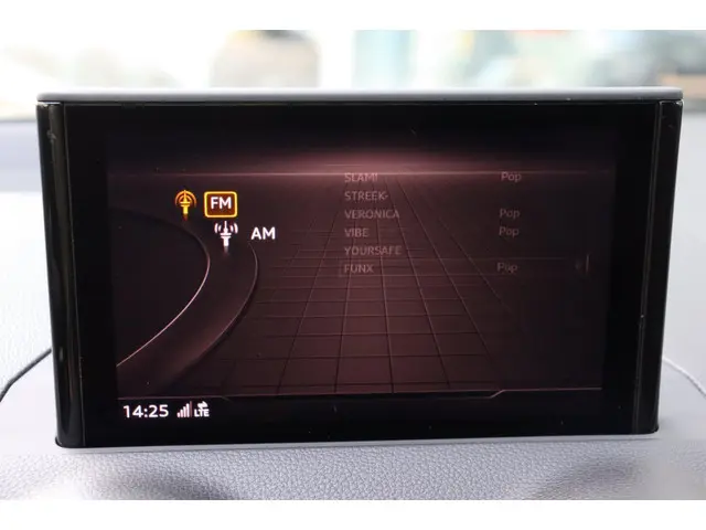 Audi Q2 35 TFSI S-Line Edition org.NL 2020 Benzine 22